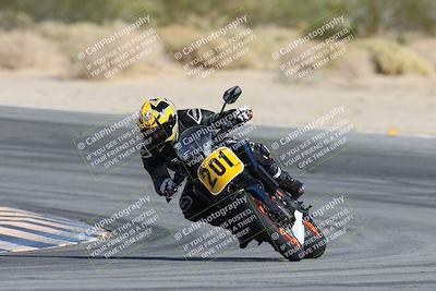 media/Nov-16-2025-Race Pace (Sun) [[8c5fa54630]]/Non Verified Riders (1st 20 Minutes)/2-Turn 10 (1010am)/